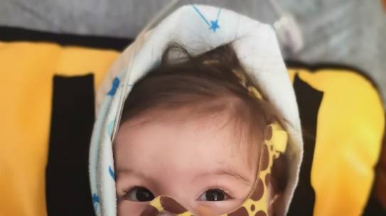 FAMILIA DEL PEQUEÑO LUCAS HACE LLAMADO URGENTE: FALTAN 670 MILLONES PARA SALVAR SU VIDA
