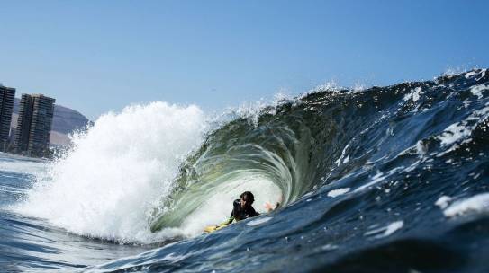 ÍDOLOS DEL BODYBOARD IQUIQUEÑO BUSCAN APOYO PARA COMPETIR EN PORTUGAL E ISLAS CANARIAS