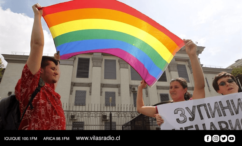 EN RUSIA APRUEBAN “LEY ANTI LGBTI” QUE PROHÍBE LA “PROMOCIÓN DE LAS RELACIONES SEXUALES NO TRADICIONALES”